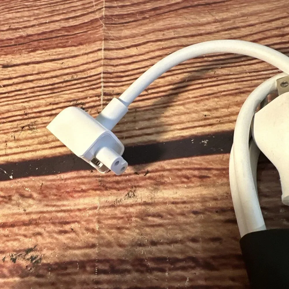 GENUINE Apple Power Cord Volex - 2.5A 125V iMac Mac Book Pro APC7H